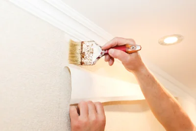 Pose de papier peint à Tanus — revêtements muraux et toiles de verre